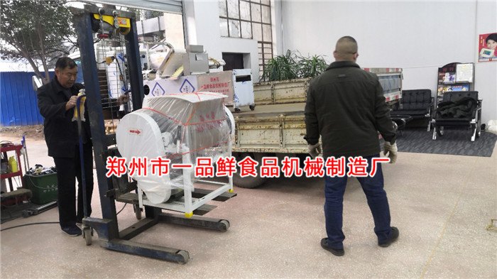 設備裝車中 設備裝車中