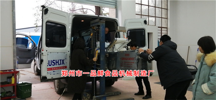 設(shè)備調(diào)試完畢裝車?yán)? title=